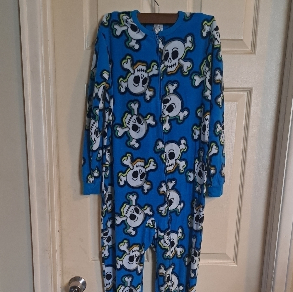 Circo one Piece graphic nightsuite large